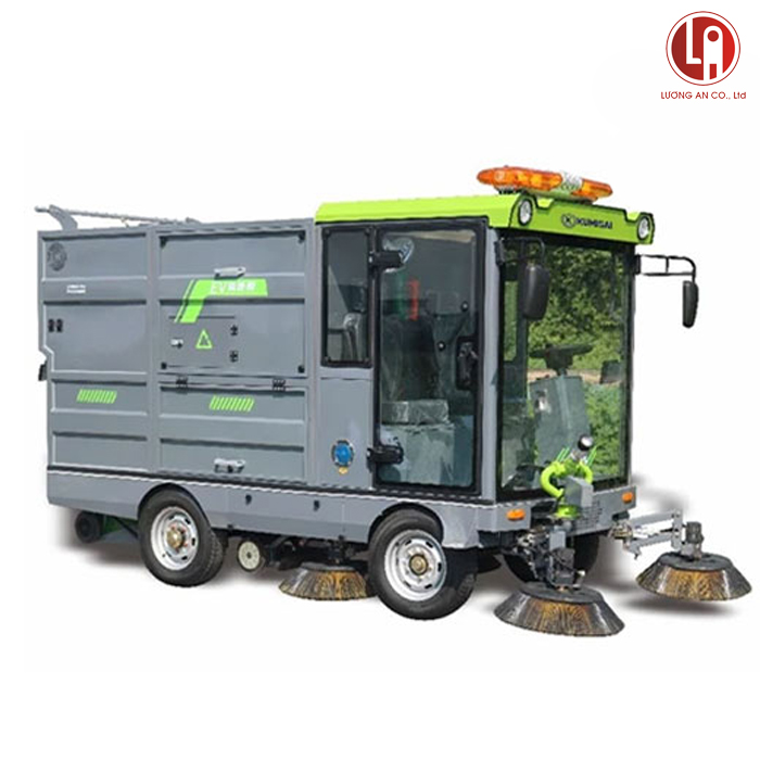 Xe quét rác ngồi lái Kumisai KMS25